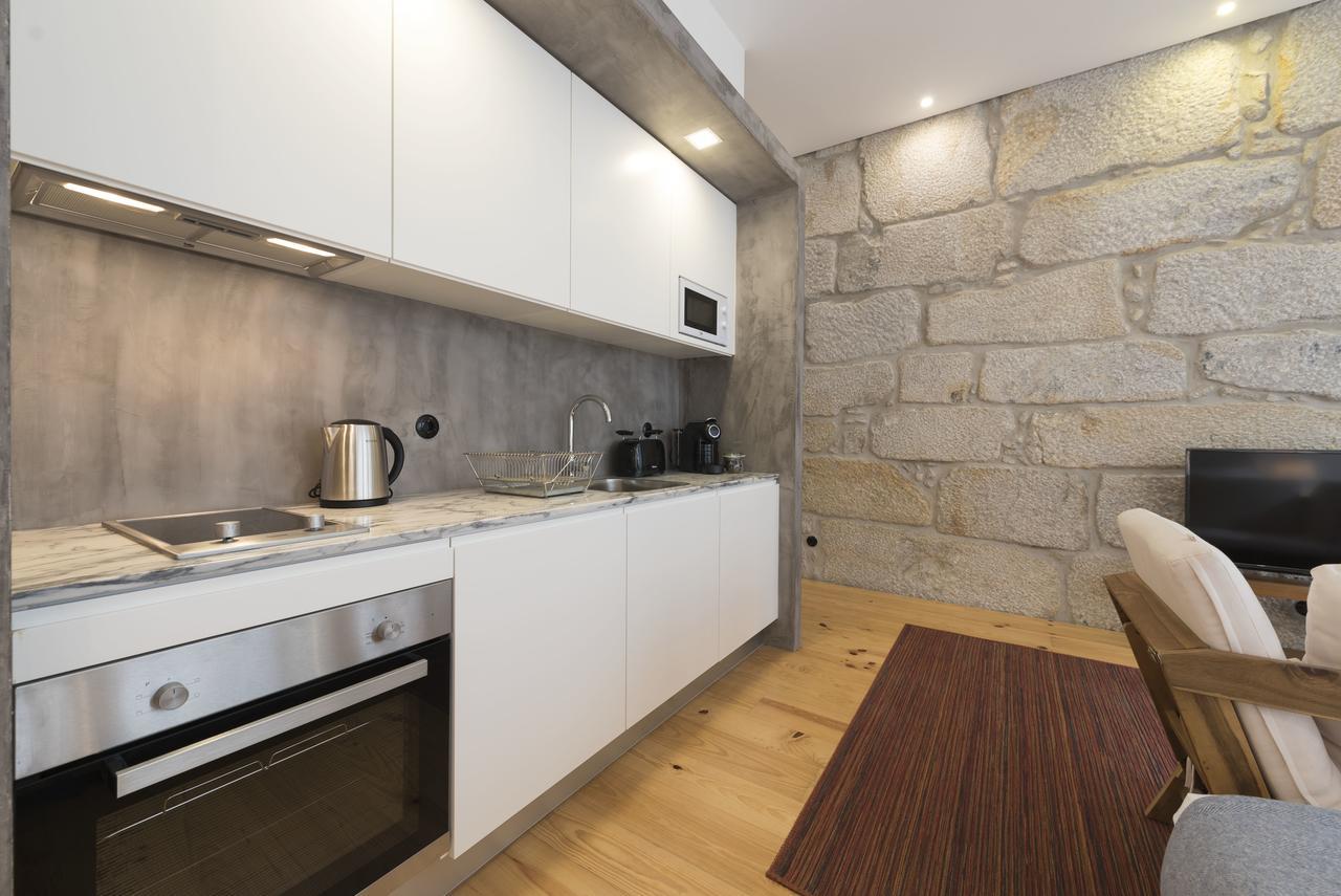 Lovelystay - Rico's - Almada 2º F Apartment